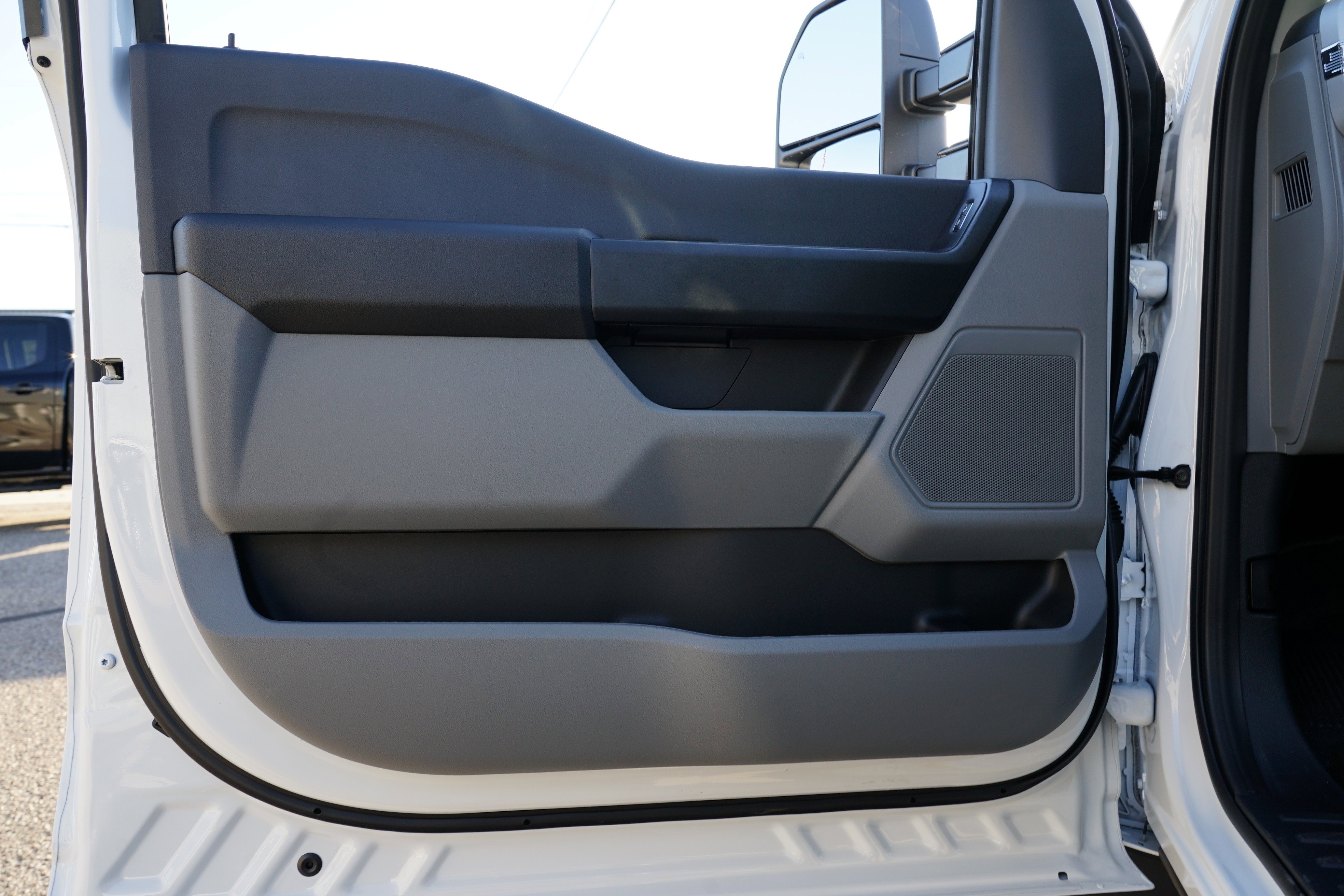 New 2026 Ford F450 XL w/ XL Chrome Package image 18