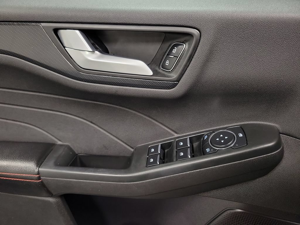 Used 2024 Ford Escape ST-Line AWD/4WD image 24