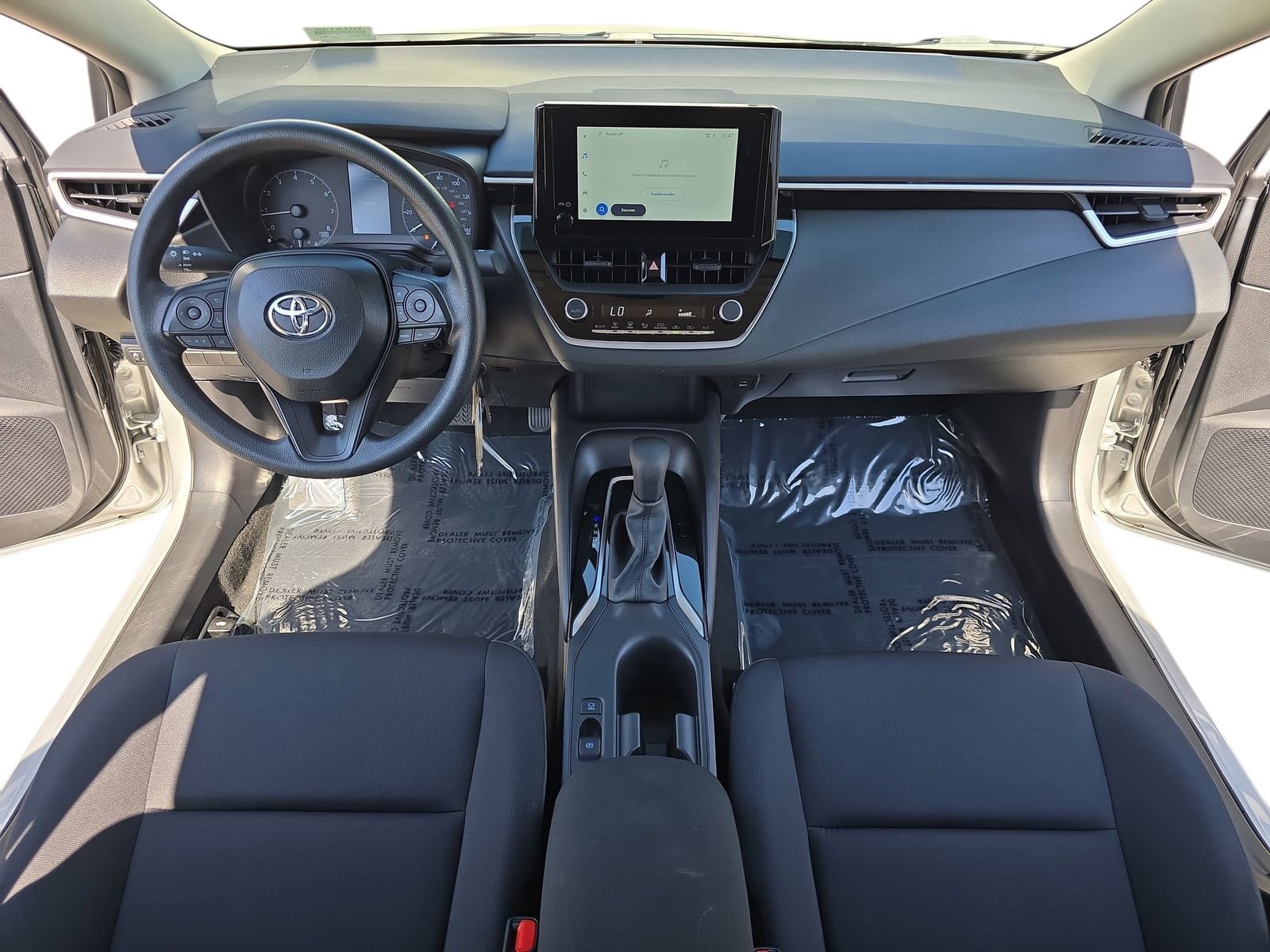Used 2025 Toyota Corolla LE FWD image 9