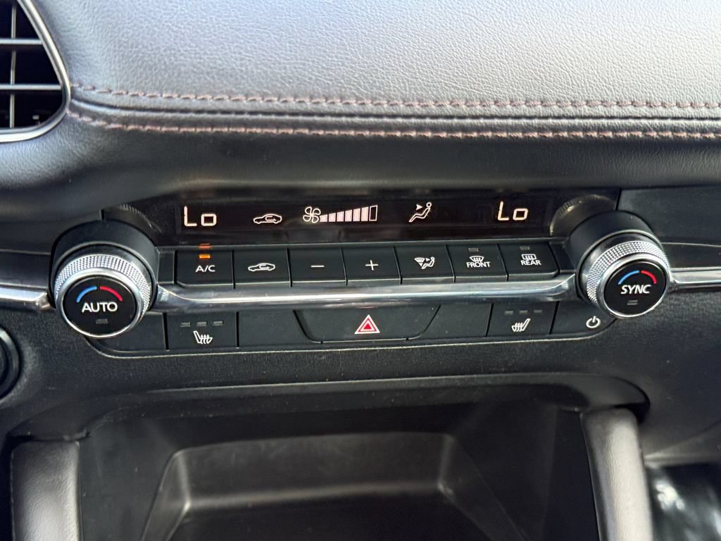 Used 2024 MAZDA MAZDA3 s FWD image 17
