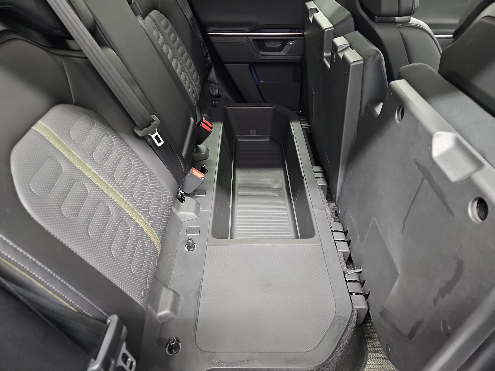 Used 2025 Rivian R1T Adventure image 24