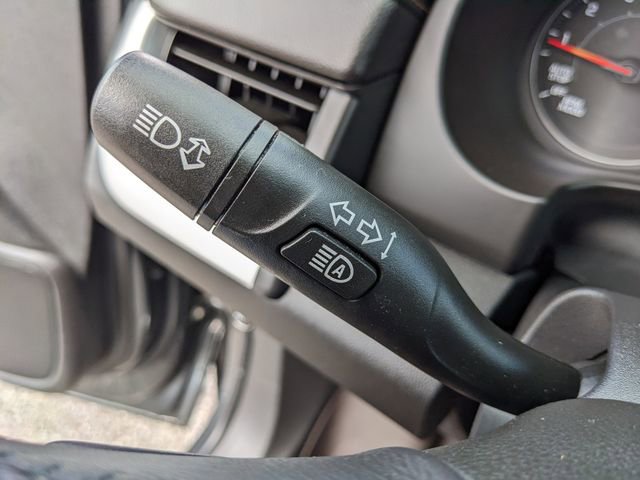 Used 2021 GMC Terrain SLT image 29