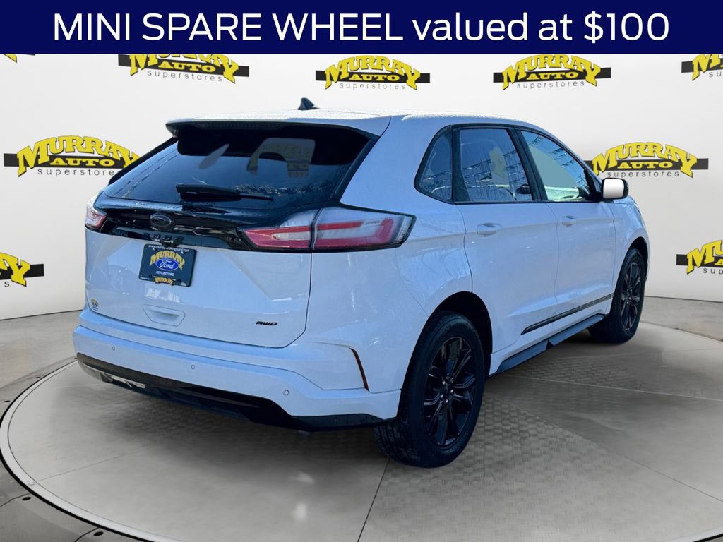 Certified 2024 Ford Edge SE w/ Black Appearance Package image 7