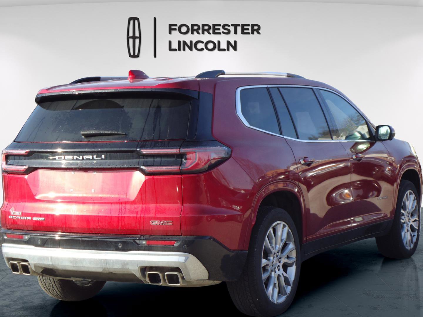 Used 2024 GMC Acadia Denali w/ Super Cruise Package image 3