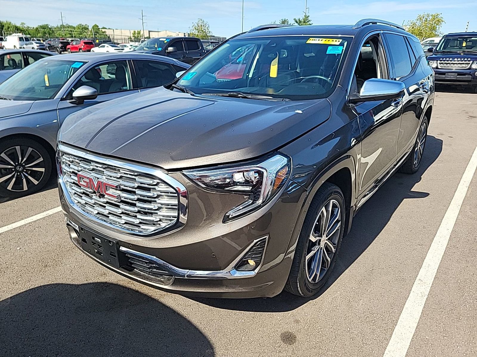 Used 2019 GMC Terrain Denali w/ Advanced Safety Package AWD/4WD image 1