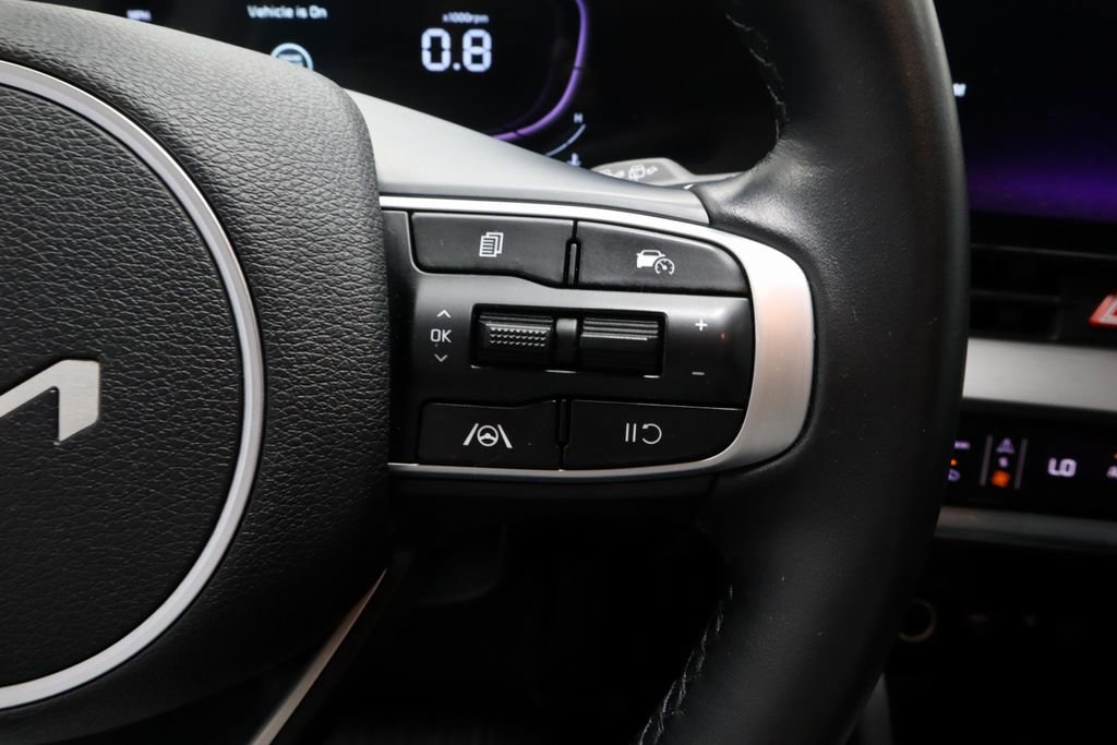 Used 2023 Kia Sportage EX FWD image 29