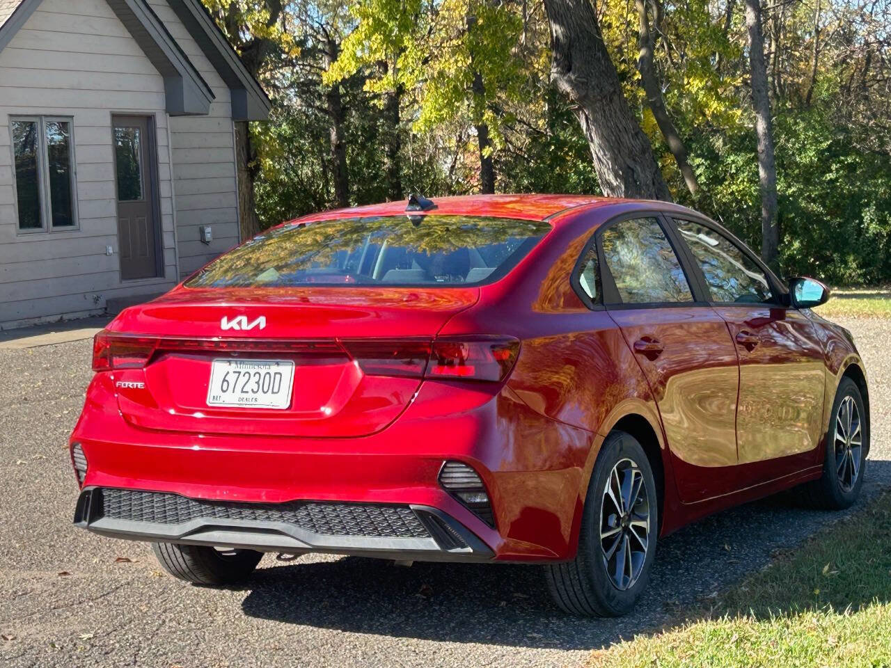 Used 2022 Kia Forte LXS image 4