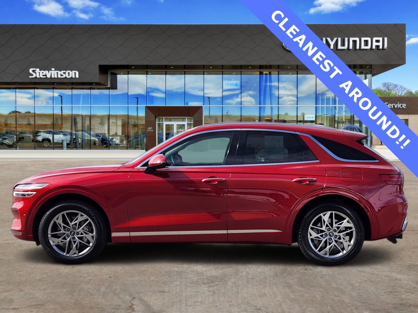 Used 2023 Genesis GV70 2.5T w/ Advanced Package image 2