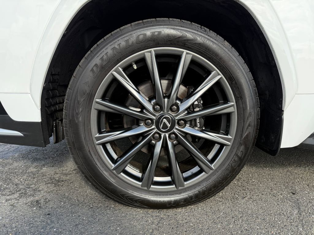 Used 2023 Lexus LX 600 F Sport image 13