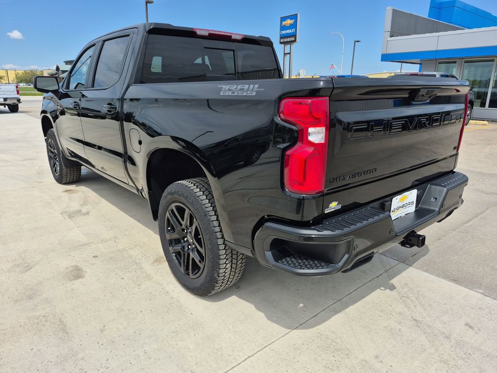 New 2026 Chevrolet Silverado 1500 LT Trail Boss w/ LT Trail Boss Premium Package AWD/4WD image 3