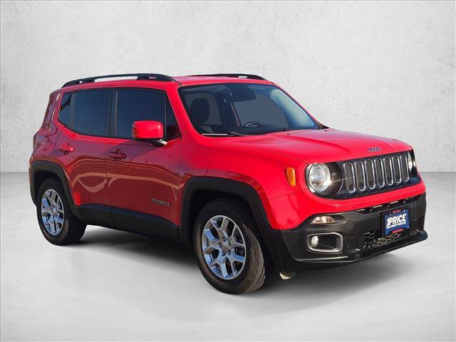 Used 2017 Jeep Renegade Latitude FWD image 3