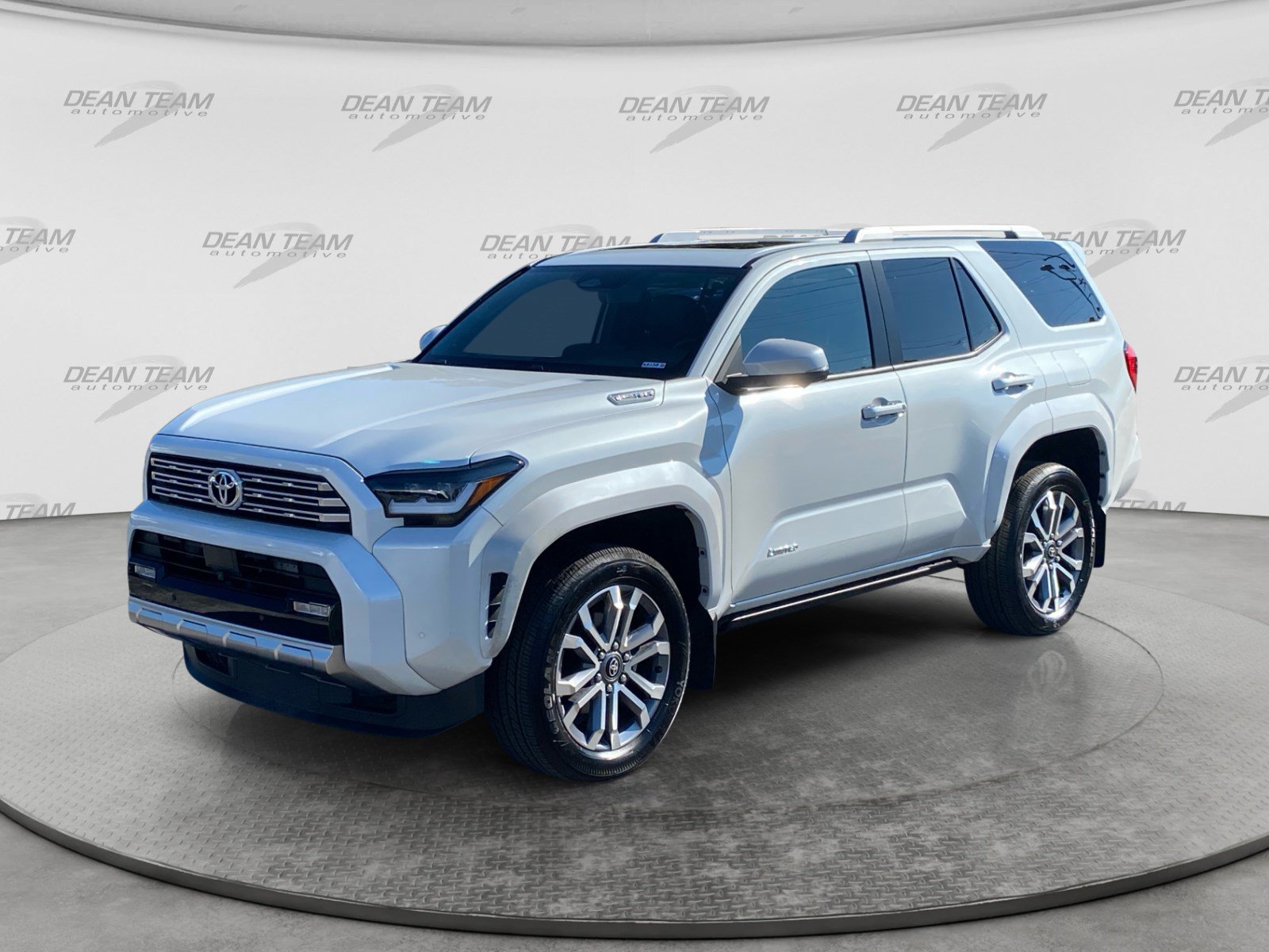 Used 2025 Toyota 4Runner Limited AWD/4WD image 3
