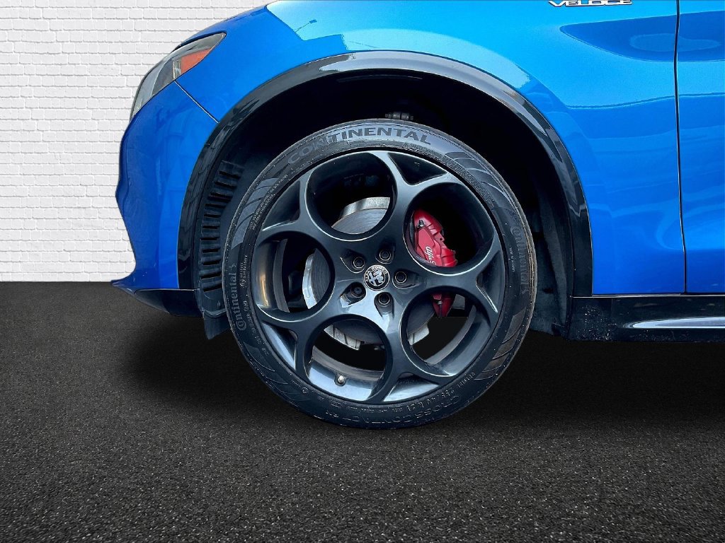 Used 2024 Alfa Romeo Stelvio Veloce AWD/4WD image 23