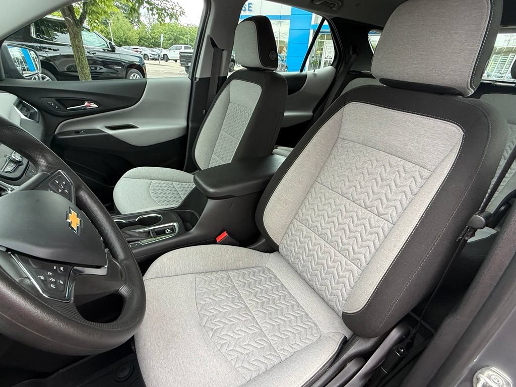 Used 2023 Chevrolet Equinox LS w/ LPO, Floor Liner Package AWD/4WD image 22