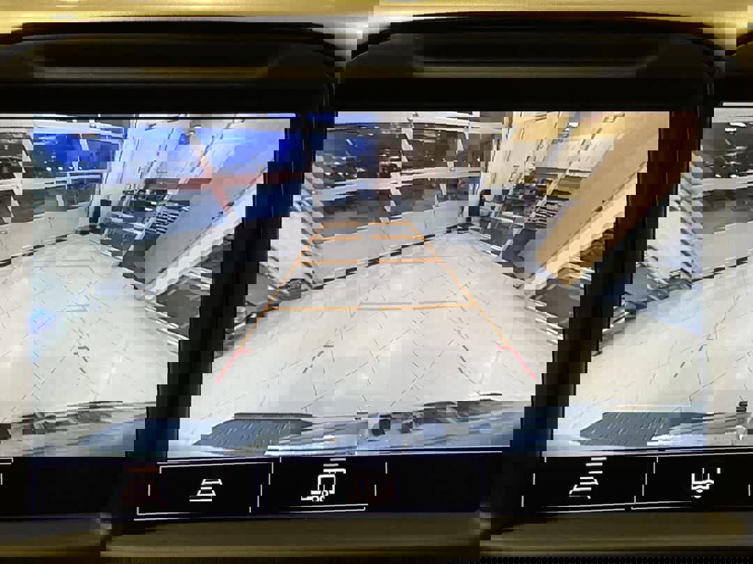 Used 2021 Chevrolet Silverado 1500 LT w/ Z71 Off-Road Package image 20