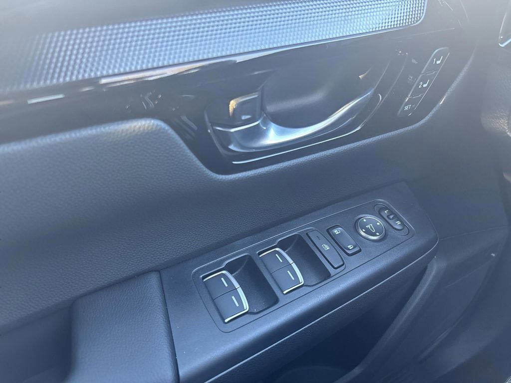Used 2025 Honda CR-V Sport Touring image 29
