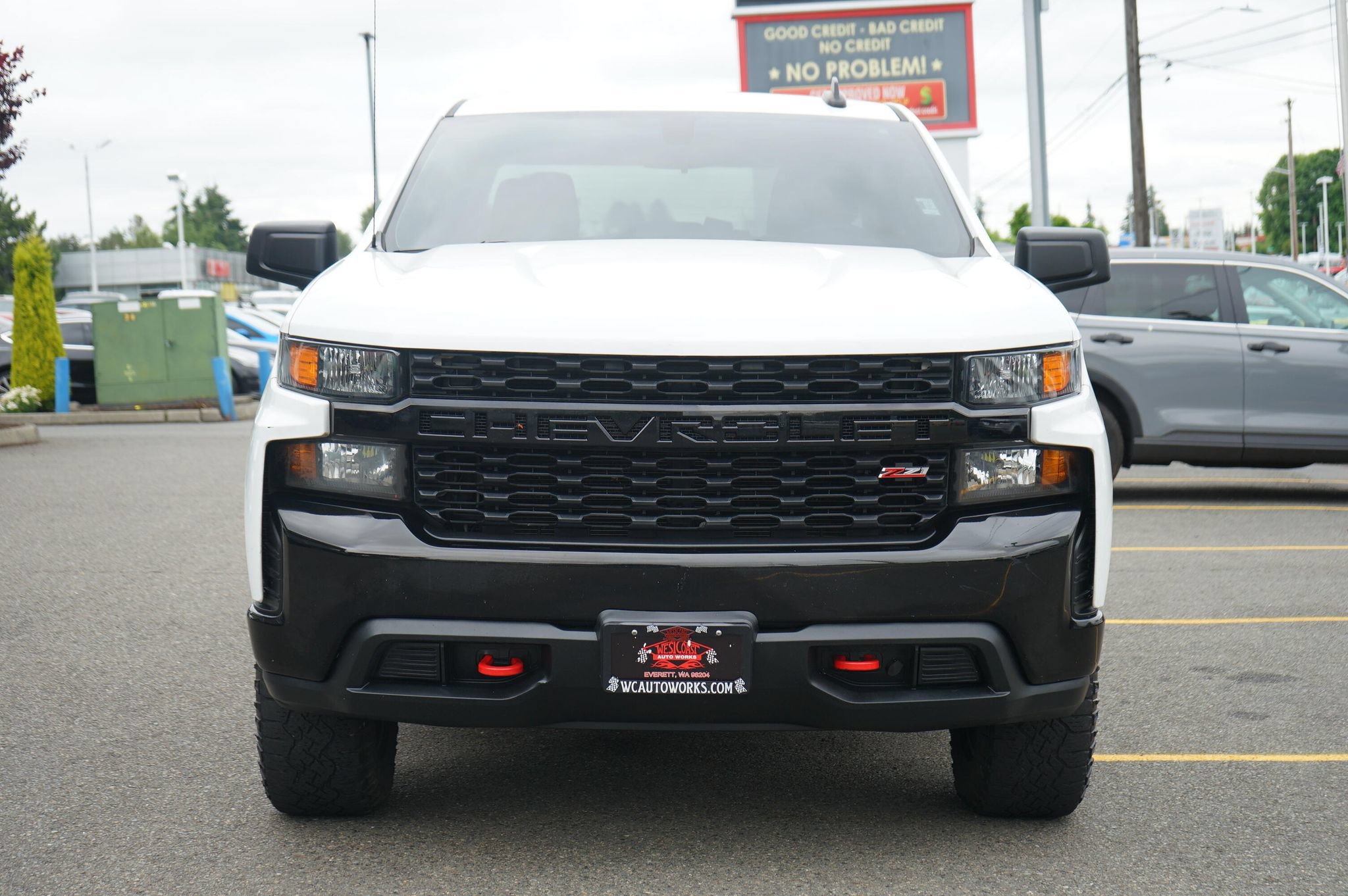Used 2019 Chevrolet Silverado 1500 Custom Trail Boss w/ Custom Convenience Package AWD/4WD image 8