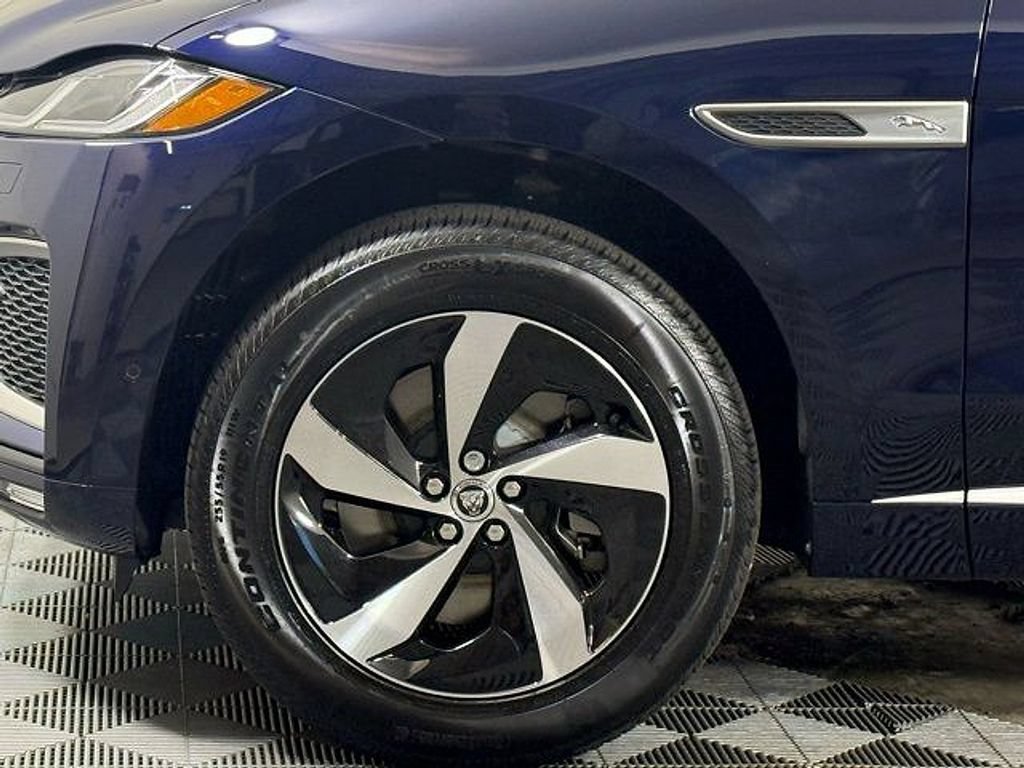 New 2026 Jaguar F-PACE R-Dynamic S AWD/4WD image 13