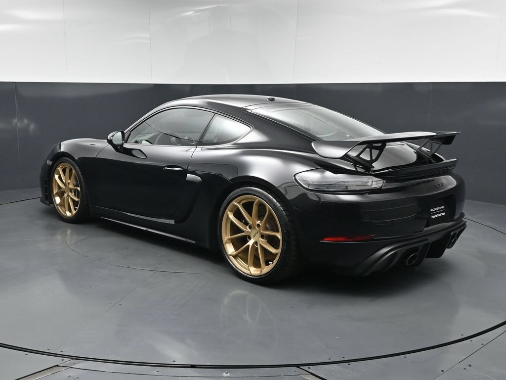 Used 2022 Porsche 718 Cayman GT4 RWD image 3