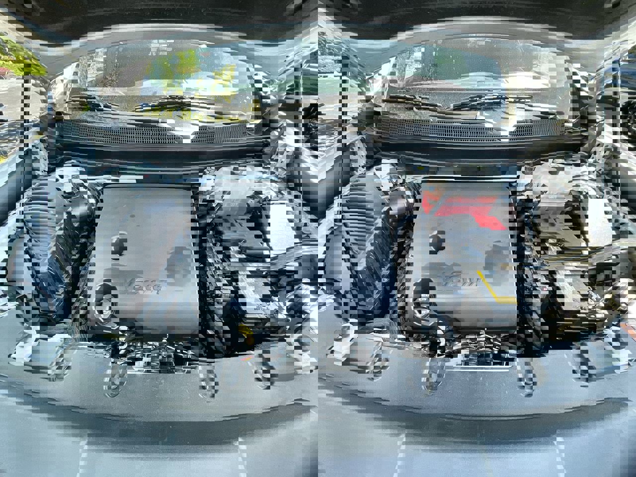 Used 2023 Chevrolet Traverse LT w/ LPO, Cargo Package image 29