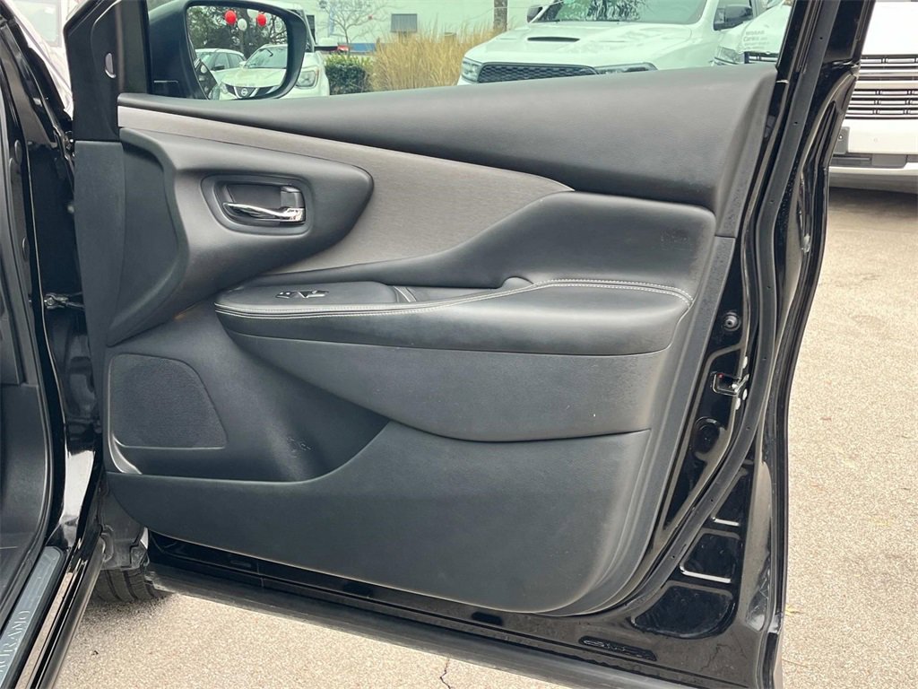 Used 2023 Nissan Murano SL w/ Cargo Package image 24