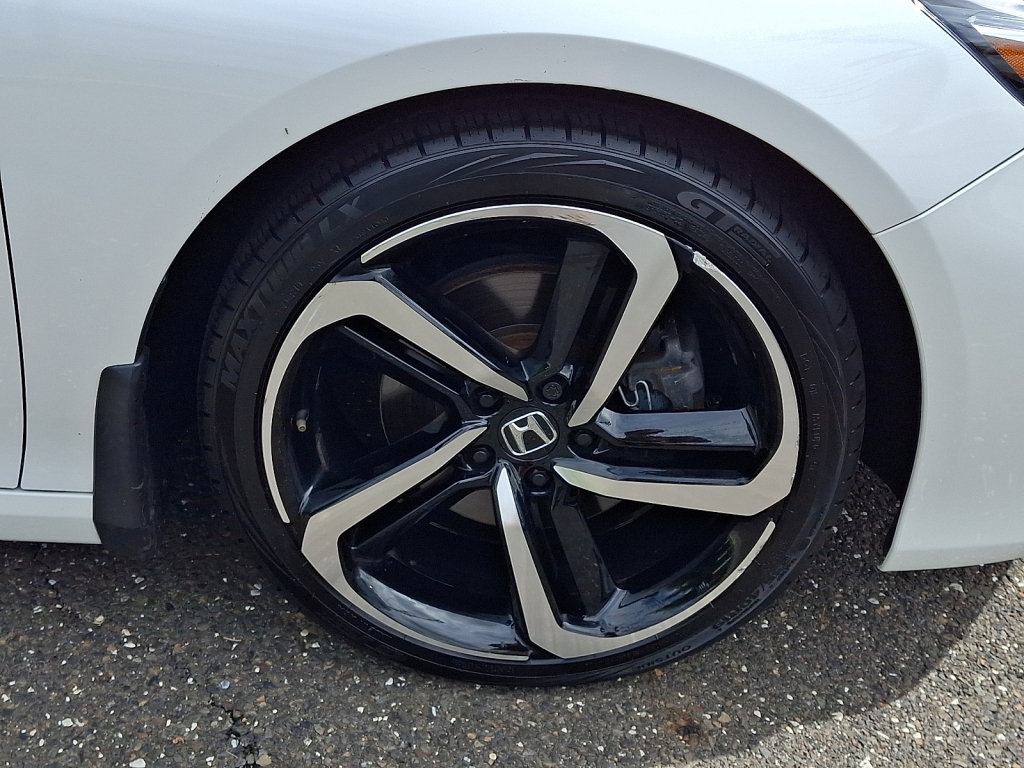 Used 2019 Honda Accord Sport image 9