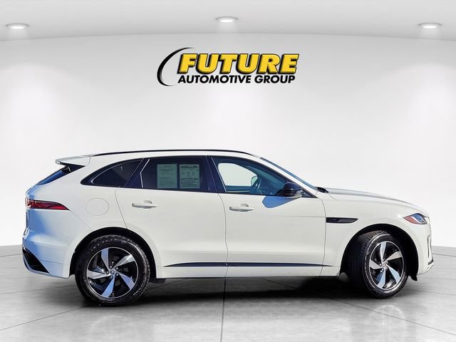 Used 2025 Jaguar F-PACE R-Dynamic S image 9