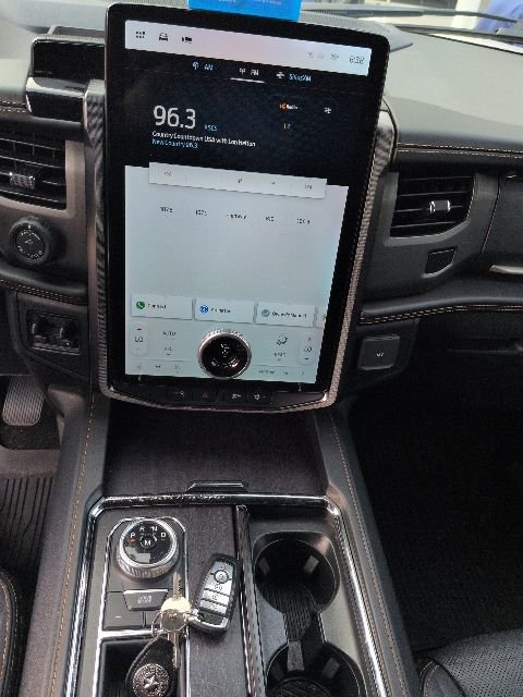 Used 2023 Ford Expedition Max Platinum RWD image 7