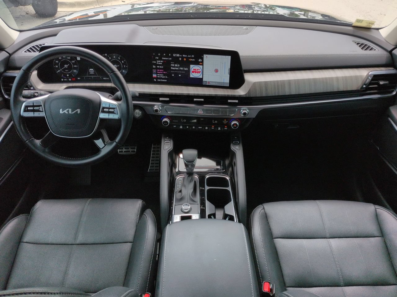Used 2025 Kia Telluride SX FWD image 15