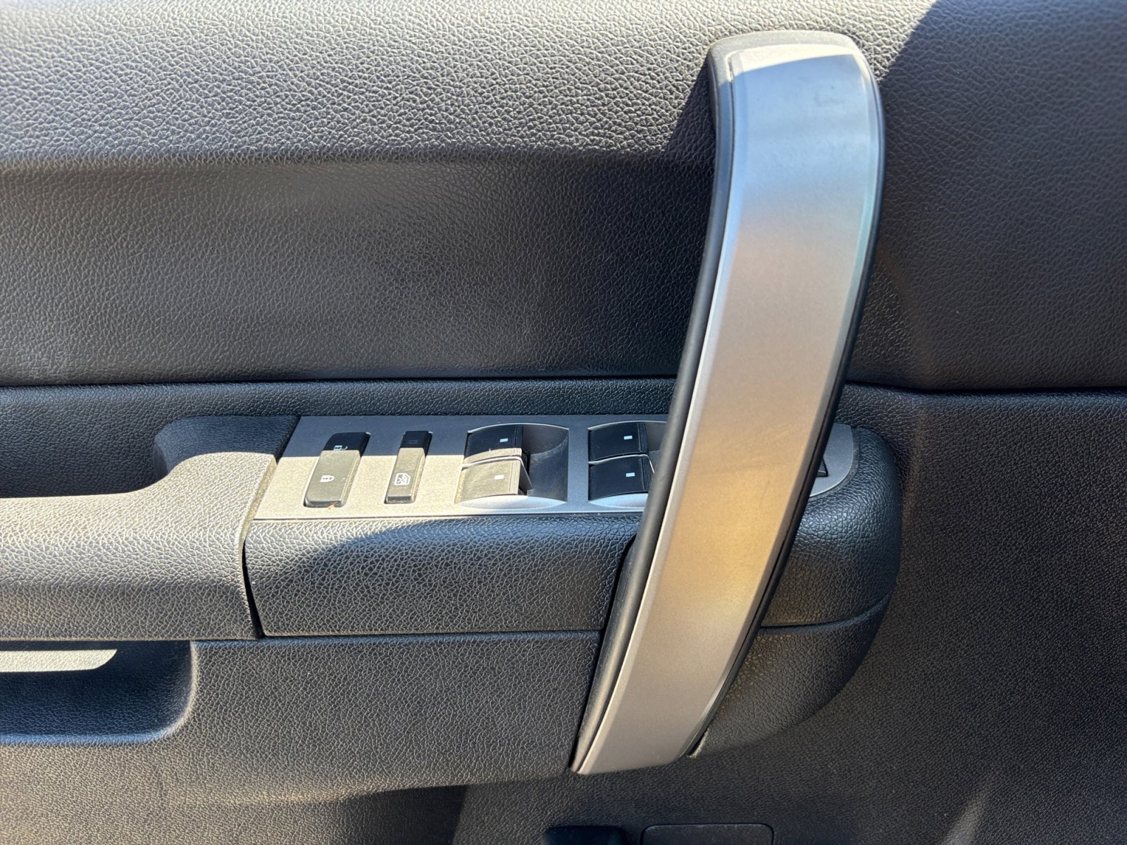 Used 2012 Chevrolet Silverado 2500 LT w/ Interior Plus Package image 16