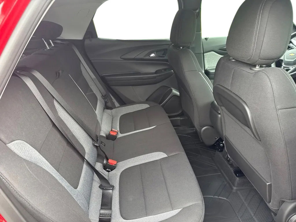 New 2026 Chevrolet TrailBlazer LT w/ Convenience Package FWD image 30