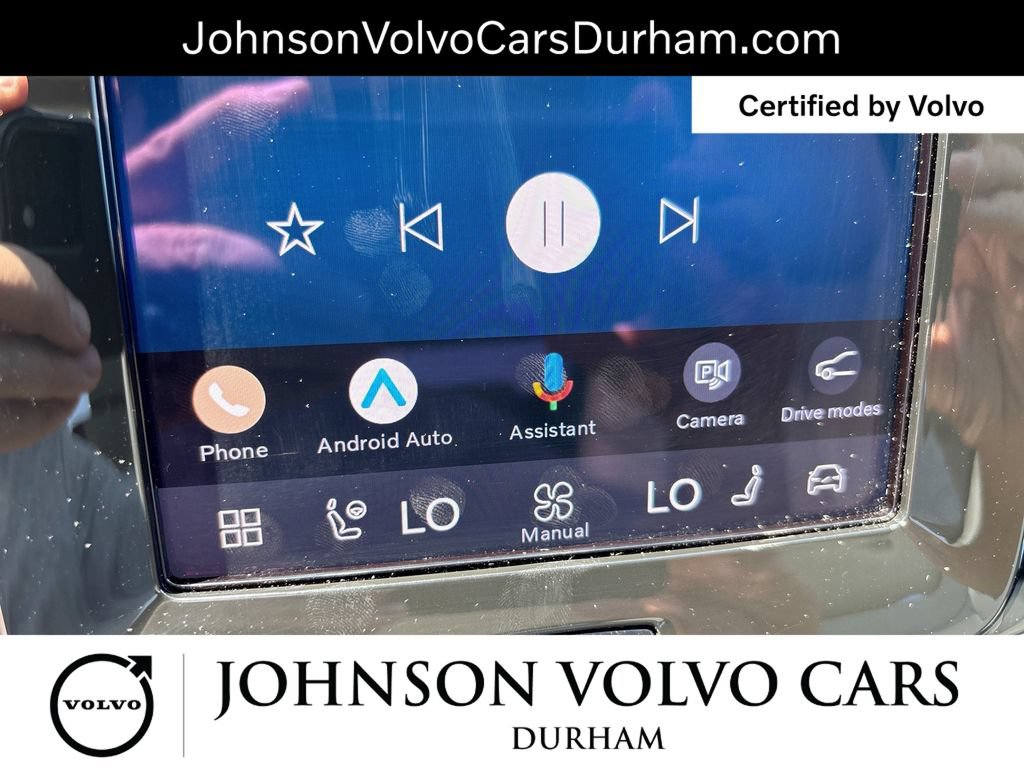 Used 2023 Volvo XC40 B5 Plus w/ Protection Package Premier AWD/4WD image 18