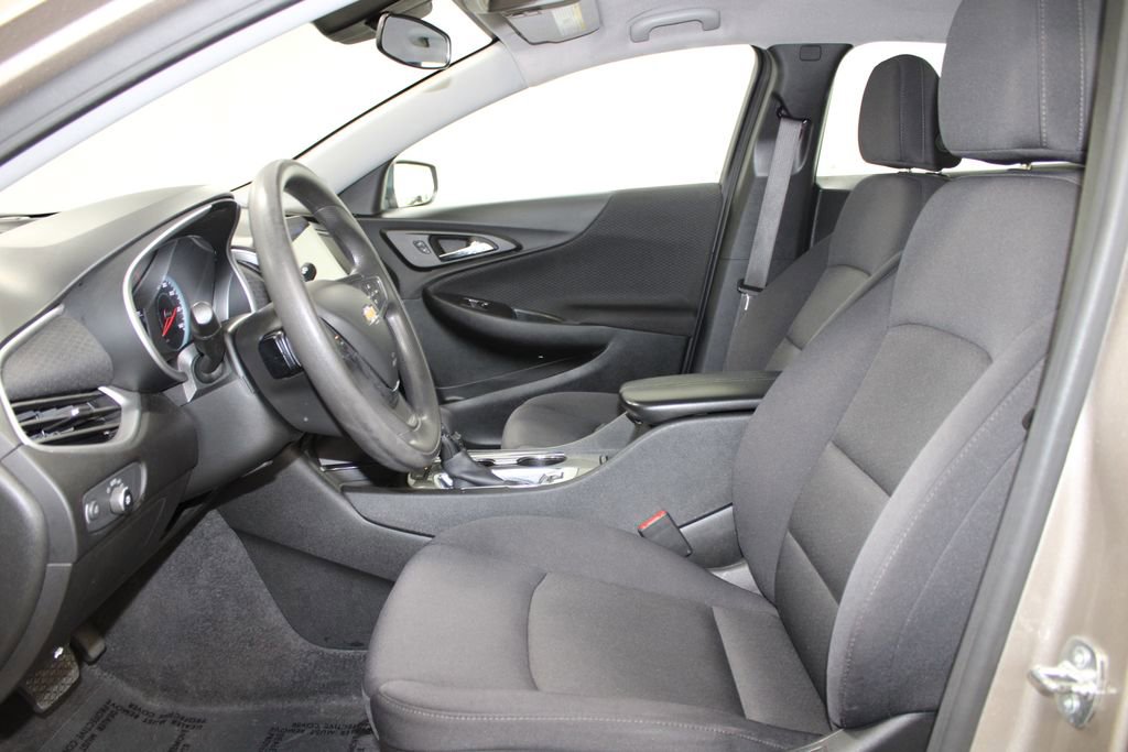 Used 2024 Chevrolet Malibu LT image 19