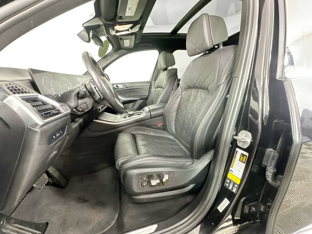 Used 2024 BMW X5 xDrive40i AWD/4WD image 4