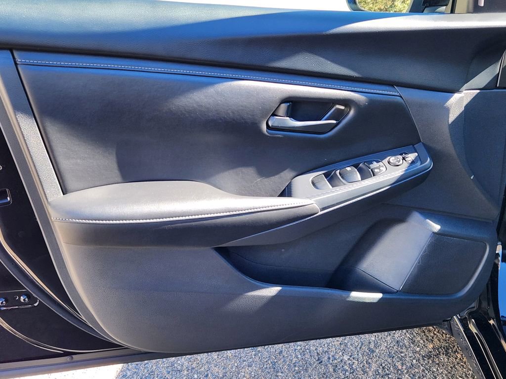 Used 2025 Nissan Sentra S image 8