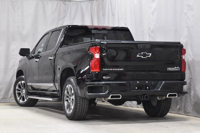Used 2023 Chevrolet Silverado 1500 High Country w/ Technology Package image 7