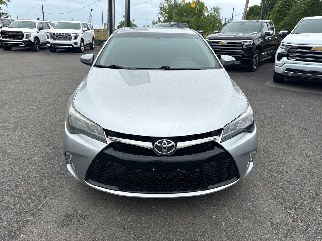 Used 2016 Toyota Camry XSE FWD image 8