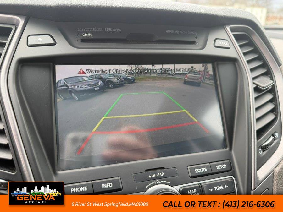 Used 2014 Hyundai Santa Fe GLS image 18