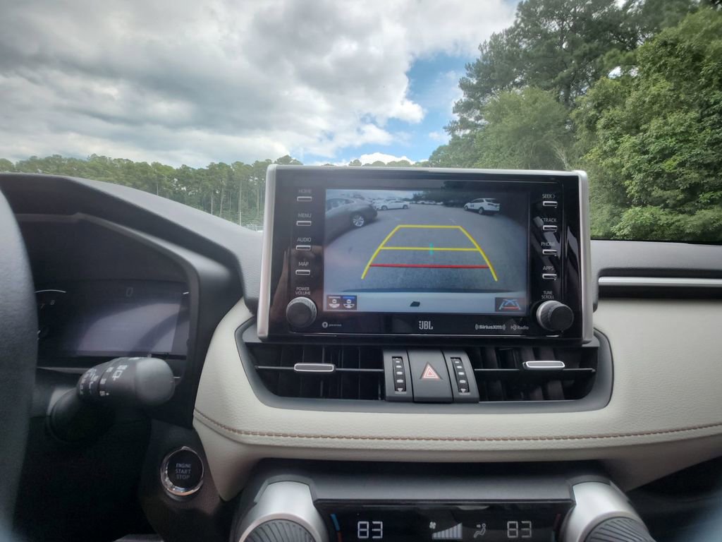 Used 2021 Toyota RAV4 Limited image 19