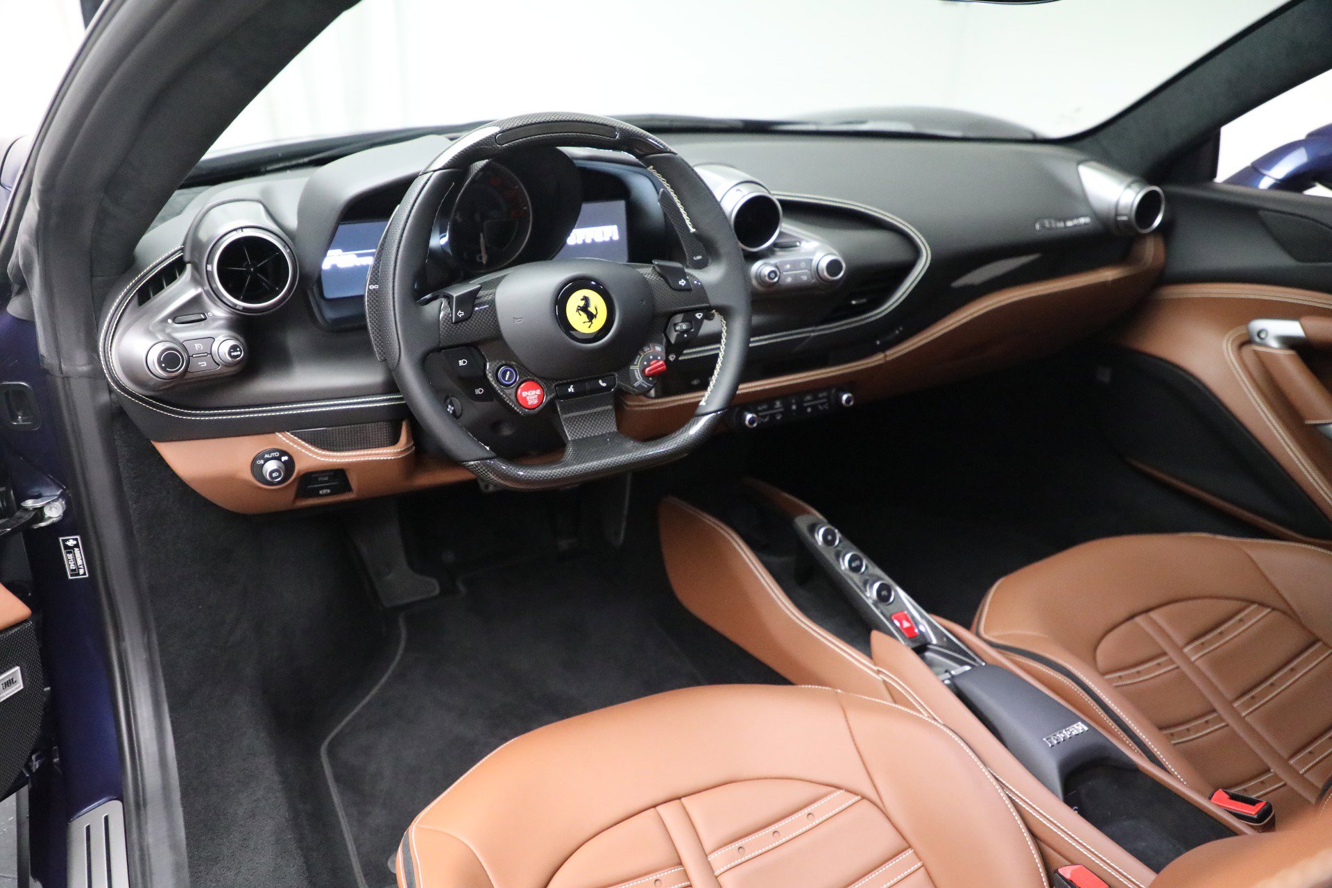 Certified 2022 Ferrari F8 Tributo RWD image 13