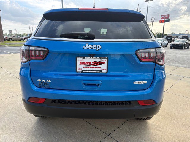Used 2024 Jeep Compass Latitude AWD/4WD image 5