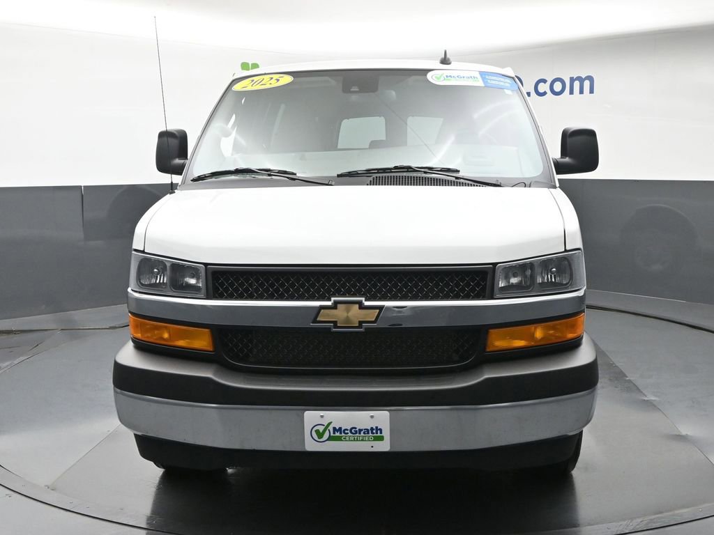 Used 2025 Chevrolet Express 3500 LT w/ LT Preferred Equipment Group RWD image 5