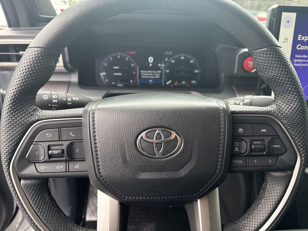 Used 2024 Toyota Tacoma TRD Sport w/ TRD Sport Upgrade Package image 26