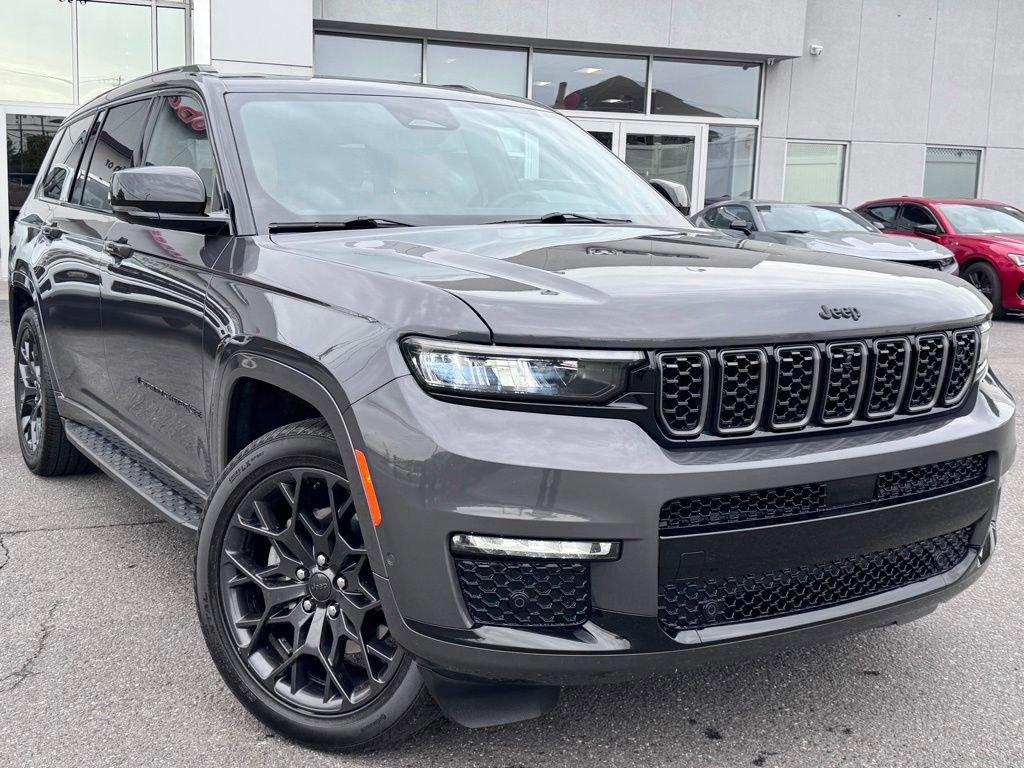Used 2025 Jeep Grand Cherokee L Summit w/ Advanced Protech Group IV AWD/4WD image 1