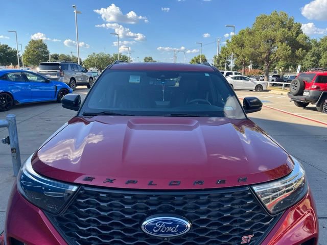 Used 2020 Ford Explorer ST w/ ST Street Pack AWD/4WD image 4