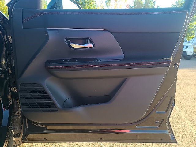 New 2027 Nissan Kicks SV w/ Rock Creek Edition AWD/4WD image 24