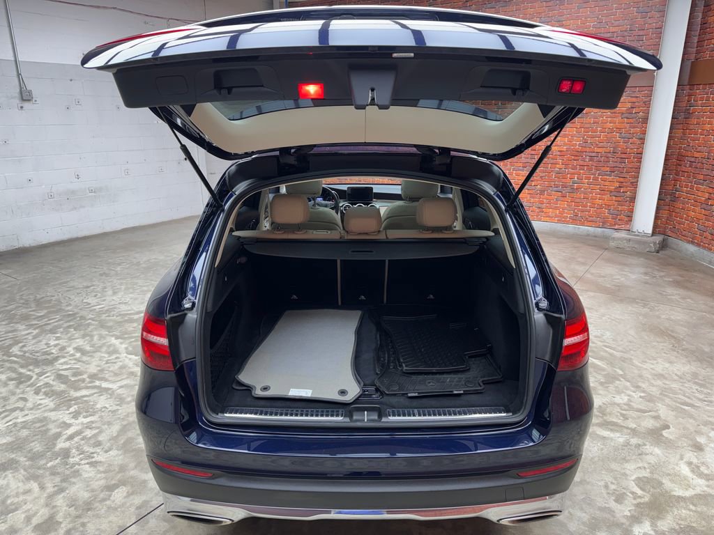 Used 2019 Mercedes-Benz GLC 300 4MATIC image 26