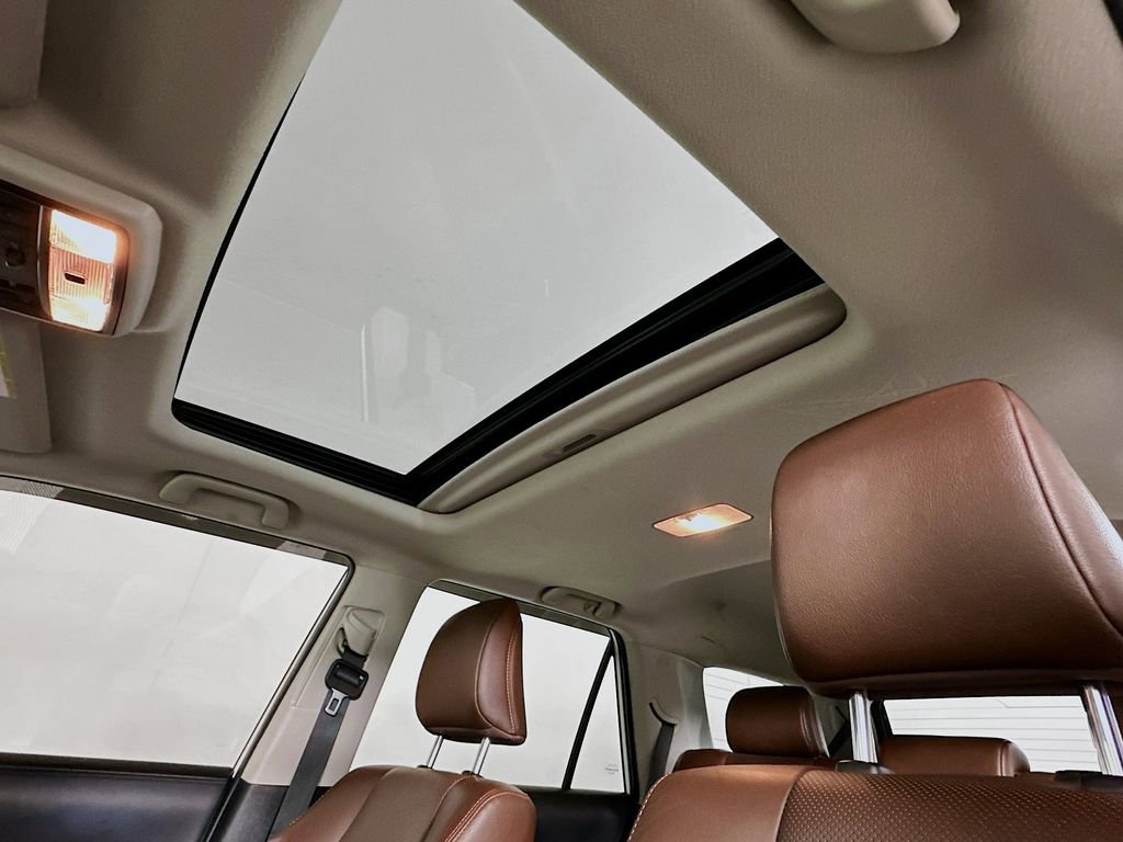 Used 2020 Toyota 4Runner Limited image 11