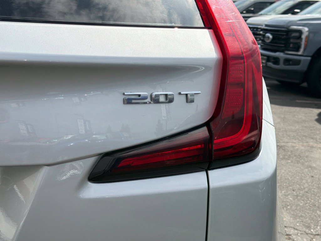 Used 2019 Cadillac XT4 Luxury FWD image 17