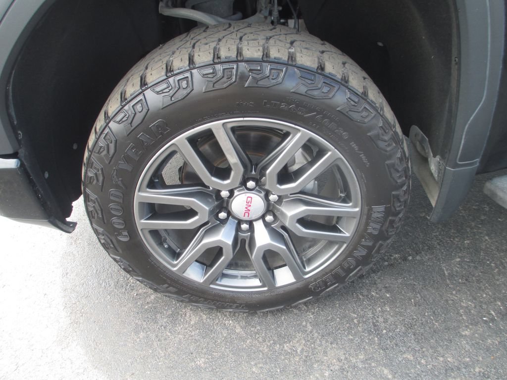 Certified 2021 GMC Sierra 1500 AT4 w/ AT4 Value Package AWD/4WD image 16